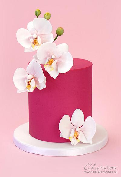 Make Your Cakes Shimmer & Sparkle - 3 Glitter Cake Techniques 