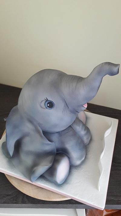 Dumbo cake - Cake by Sue