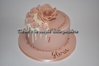 Powder pink drip cake - Cake by Daria Albanese