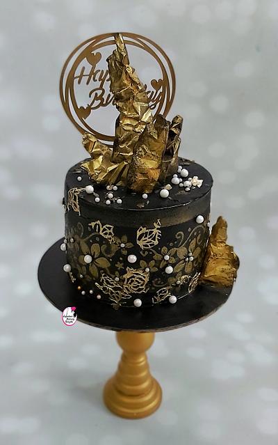 Black & Gold - Cake by Sayantanis Culinary Delight