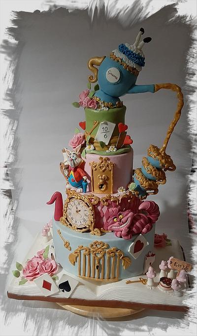 Alice In Wonderland - Cake by zuccheroperpassione