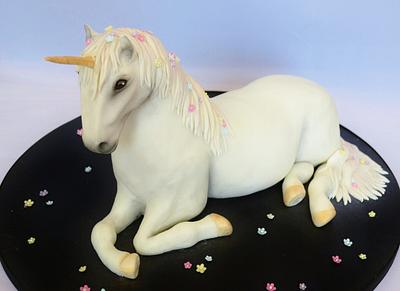 3d Unicorn cake - Cake by Gina Molyneux