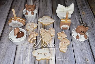 teddy bear cookies and cupcakes - Cake by Daria Albanese