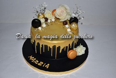 Drip cake black and gold - Cake by Daria Albanese