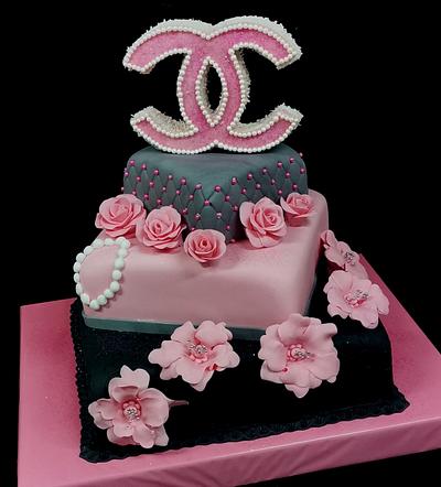 Cake tag: chanel cake topper - CakesDecor