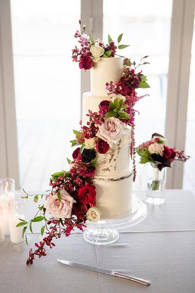 Floral extravagance - Cake by DarkCherry