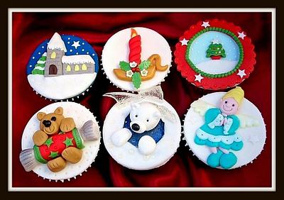 More Christmas Cupcakes - Cake by sarah