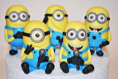 1 Direction Minions - Cake by Domy
