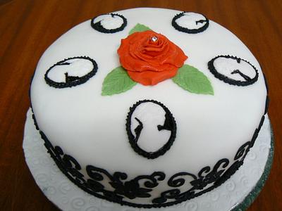 Cameo & Roses 2012 - Cake by Anita's Cakes
