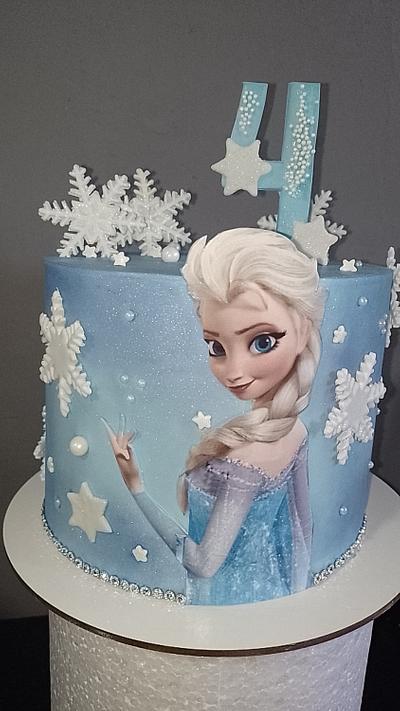 Elsa - Cake by Laura Oporto