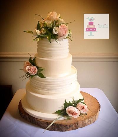 Elegant ivory with real blush roses - Cake by Littlebirdcakecompany