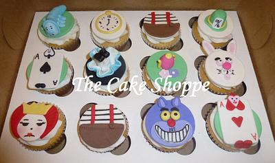 Alice in Wonderland cupcakes - Cake by THE CAKE SHOPPE