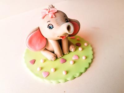 Baby shower topper!! - Cake by Tasnuta Cake Artistry ( TASNUTA ALAM)