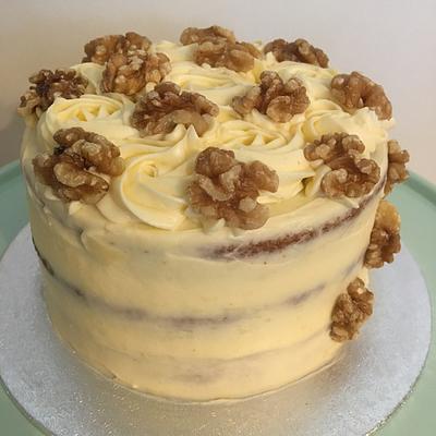Simple yummie carrot cake - Cake by Bonnie’s 🧡 Bakery