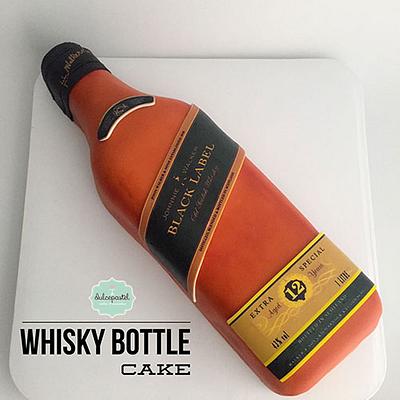 Torta Botella de Whisky Medellín - Cake by Dulcepastel.com