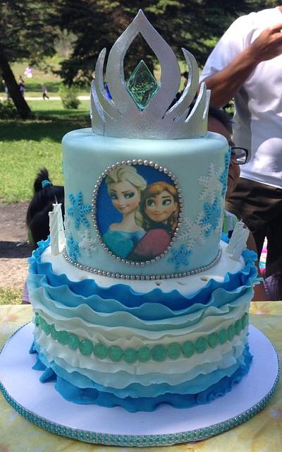 frozen for a twins - Cake by leolay