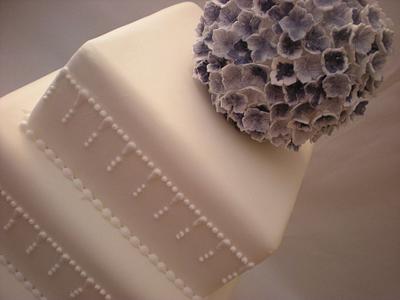 hydrangea wedding cake - Cake by The Snowdrop Cakery
