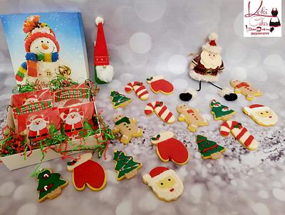 "Royal icing Christmas cookies" - Cake by Noha Sami