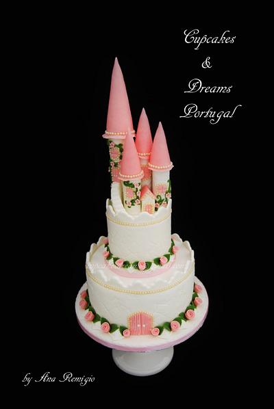 PRINCESS CASTLE - Cake by Ana Remígio - CUPCAKES & DREAMS Portugal