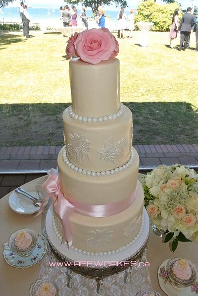 Ivory and Lace Wedding - Cake by Amanda