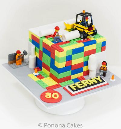 Lego Cake - Cake by Ponona Cakes - Elena Ballesteros