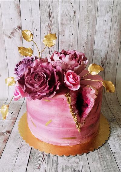 A lady's Jewel  - Cake by Alegria