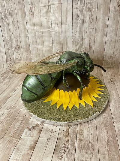 Green metallic sweat bee  - Cake by Artful Cakery by Julie