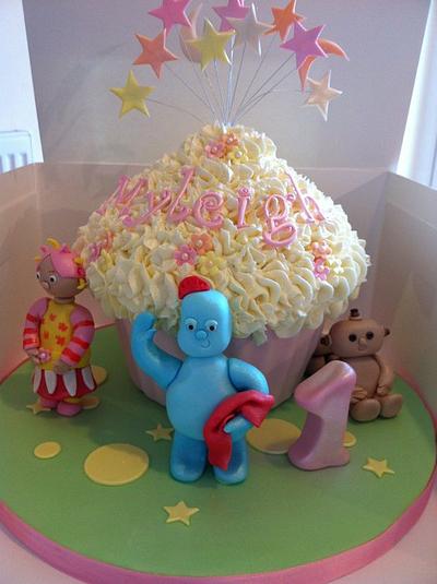 In The Night Garden Giant Cupcake - Cake by Sweet Dreams Cupcakery