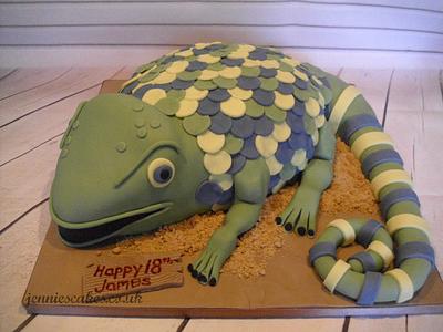 Lizard cake - Cake by Jennie Turnbull