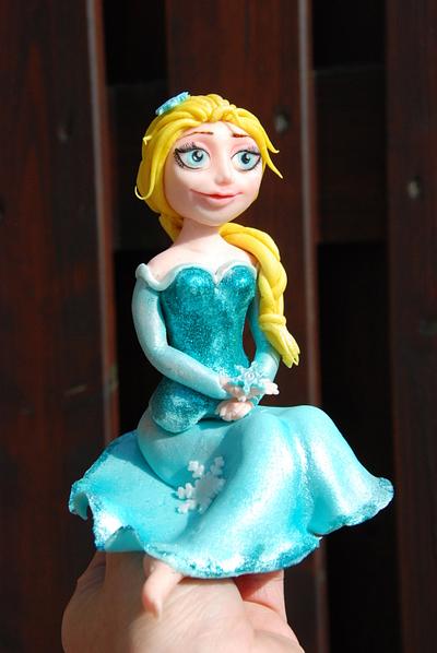 Elsa - Cake by Lucie