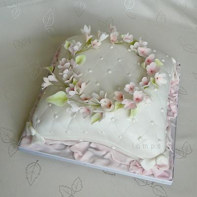 First Holly Communion - Cake by lamps