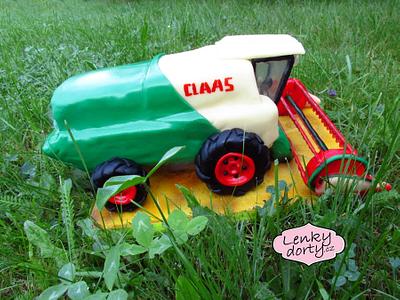 Claas combine - Cake by Lenkydorty