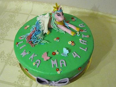 pony Celestia - Cake by Wanda
