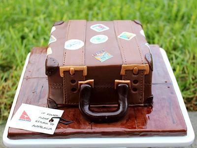 Vintage Luggage Cake - Cake by Sassy Cakes and Cupcakes (Anna)
