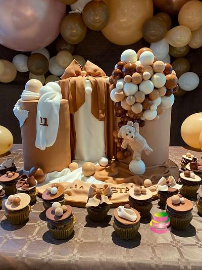 balloons birthday cake - Cake by Ruth - Gatoandcake