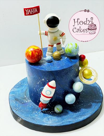 Astronaut Space Cake 🚀 - Cake by Hend Taha-HODZI CAKES