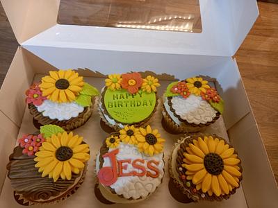 Sunflower cupcakes  - Cake by Karen's Kakery