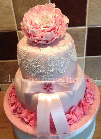 "Pretty in Pink" - Cake by Claire's Cakes (Romsey, Hampshire)