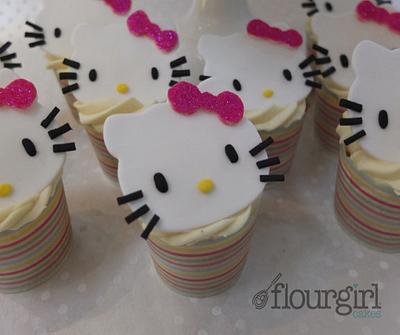 Hello Kitty Cucpakes - Cake by Julie