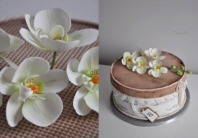 Orchid - Cake by CakesVIZ