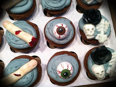 Halloween cupcakes  - Cake by Skmaestas