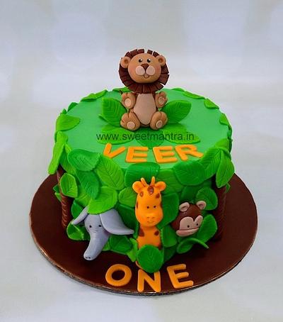 Green Jungle cake - Cake by Sweet Mantra Homemade Customized Cakes Pune