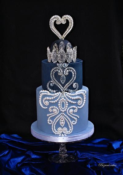 Royal wedding  - Cake by Zuzana Bezakova