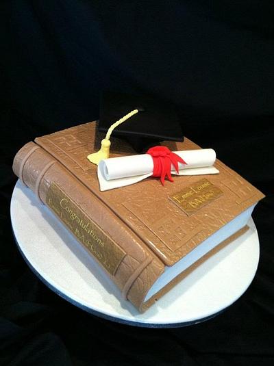 The Graduate - Cake by Symphony in Sugar