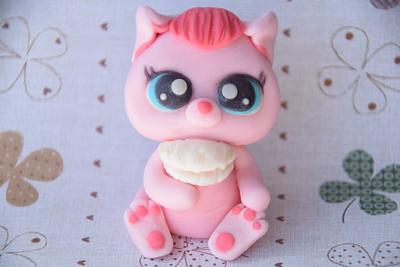 Little Kitty Fondant Topper - Cake by BiboDecosArtToppers 