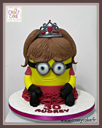 Ma minion mignonne / Pretty little minion - Cake by Crazy Cake