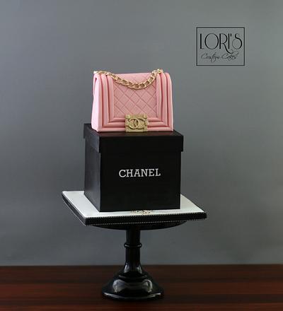 Chanel Cake  - Cake by Lori Mahoney (Lori's Custom Cakes) 