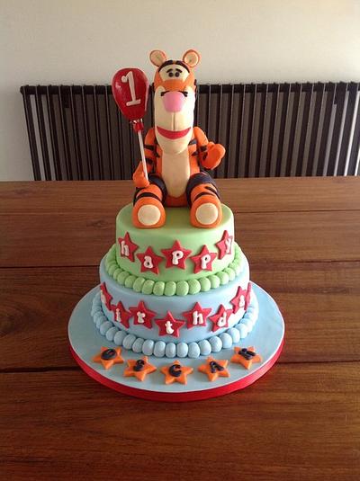 Tigger cake  - Cake by Cakes Honor Plate