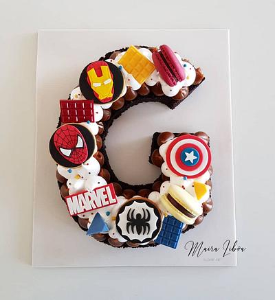 Marvel  - Cake by Maira Liboa