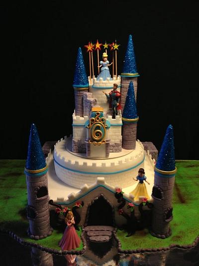 A castle for my prince - Cake by Claudia Consoli